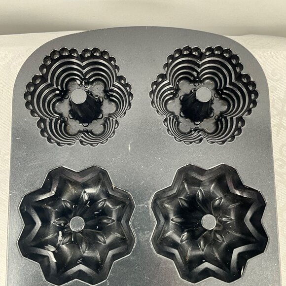 Nordic Ware 6-Cup Non-Stick Mini Bundt Cake Pan - Picture 3 of 7